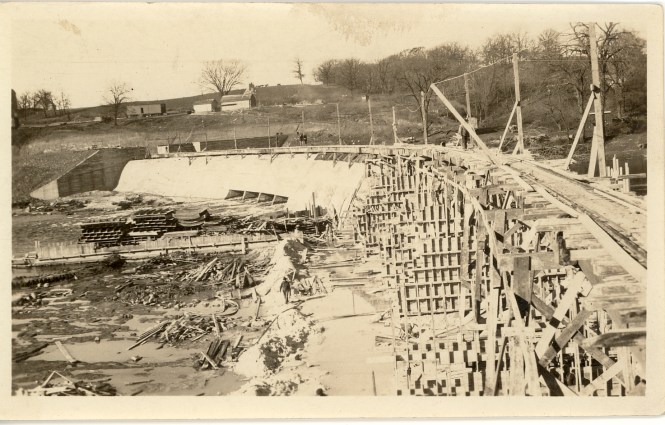 building the Dayton dam